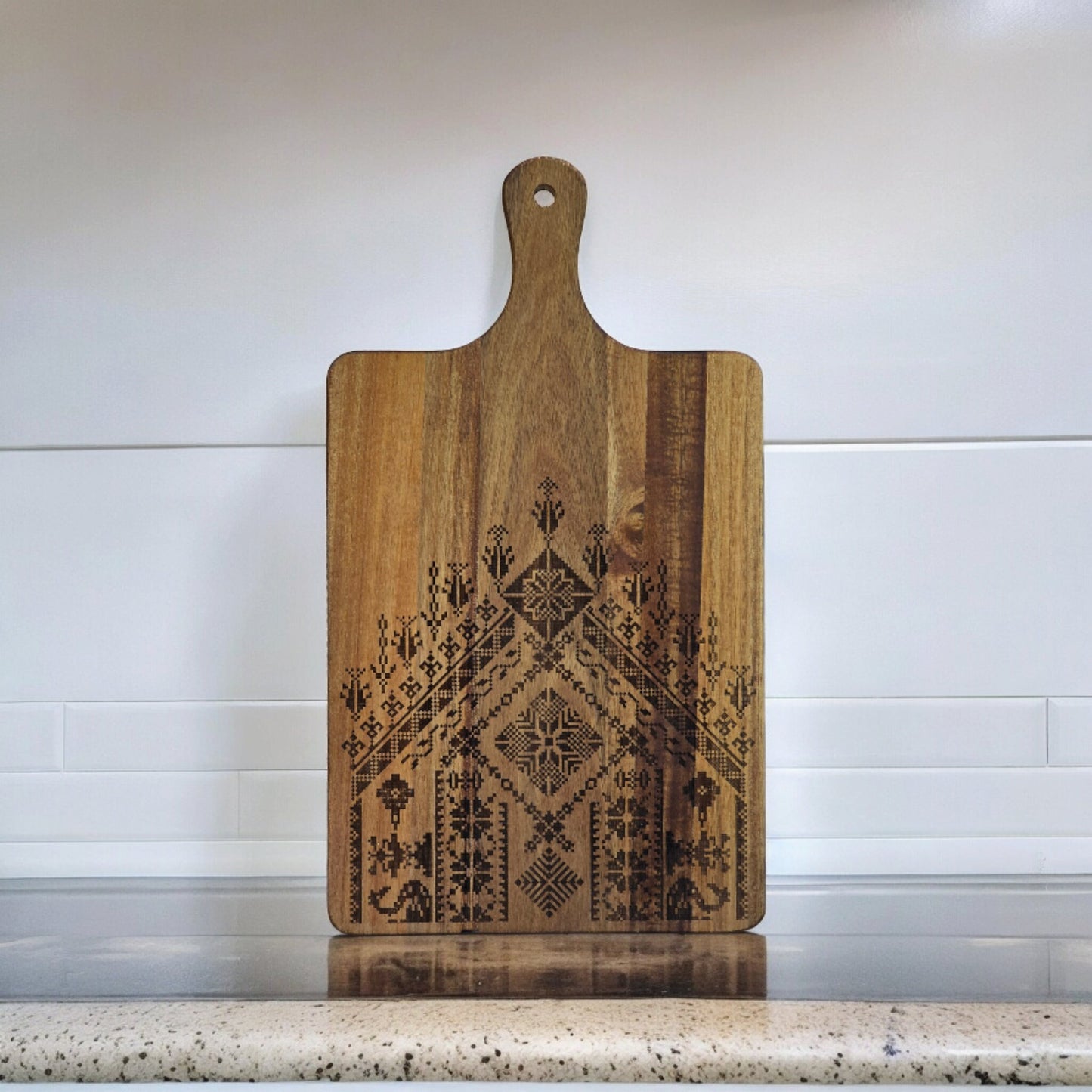 Tatreez Engraved Cutting Board /Islamic decor/Gift /kitchen decor