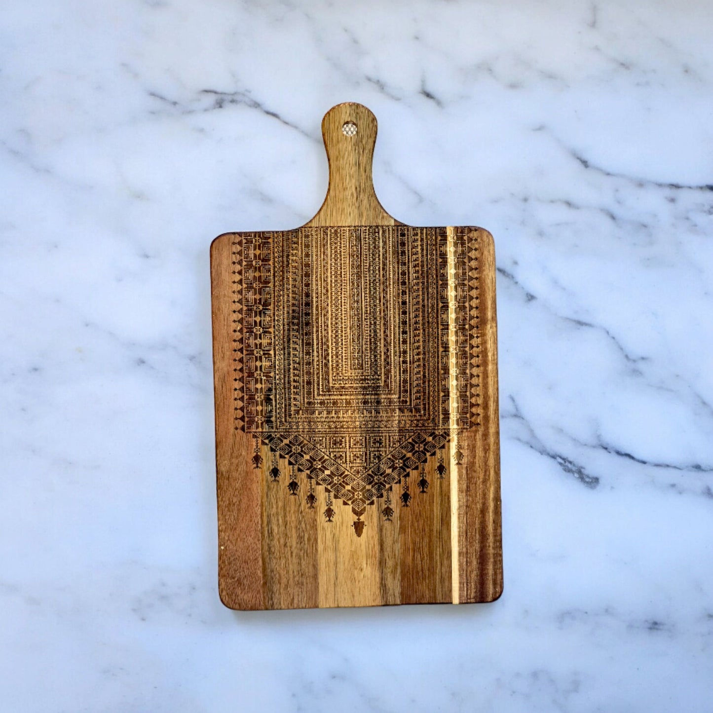 Tatreez Engraved Cutting Board /Islamic decor/Gift /kitchen decor
