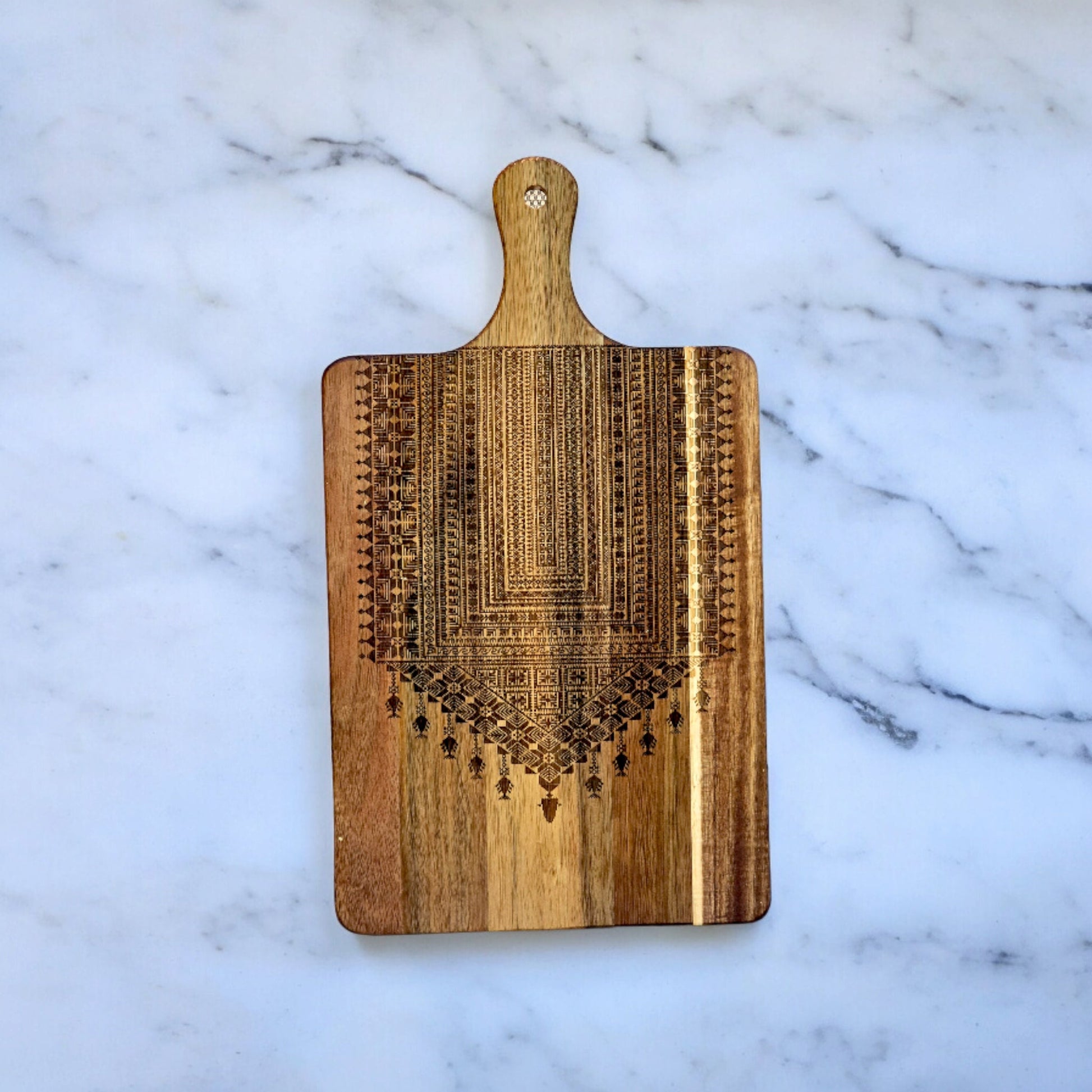 Tatreez Engraved Cutting Board /Islamic decor/Gift /kitchen decor