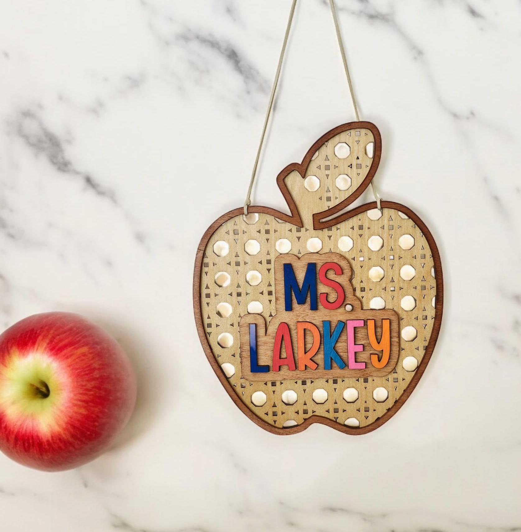 Personalized Teacher Rattan Apple Desk Plaque | Personalized Teacher Door Hanger | Boho Teacher Decor | New Teacher Gift | Wooden Teacher