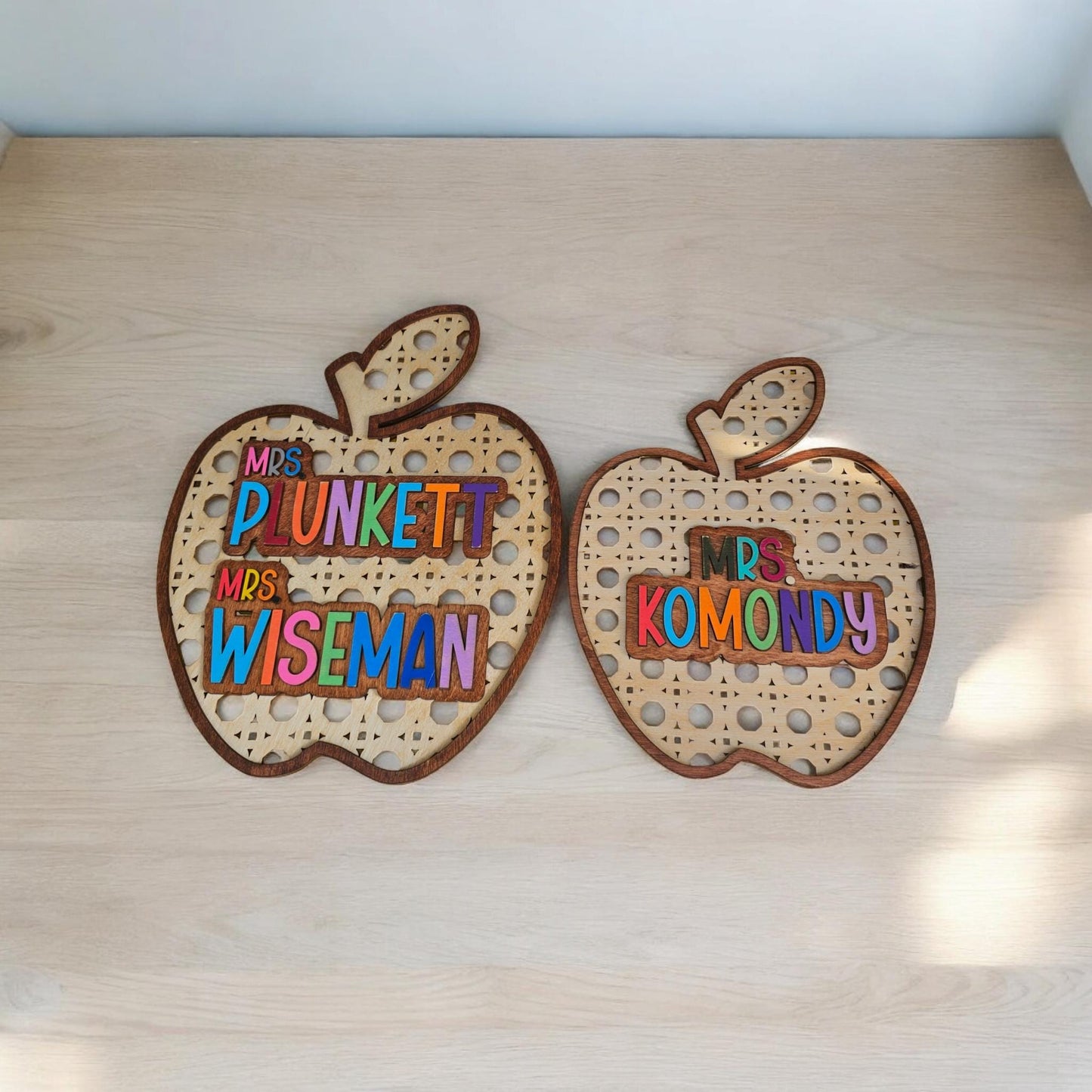 Personalized Teacher Rattan Apple Desk Plaque | Personalized Teacher Door Hanger | Boho Teacher Decor | New Teacher Gift | Wooden Teacher